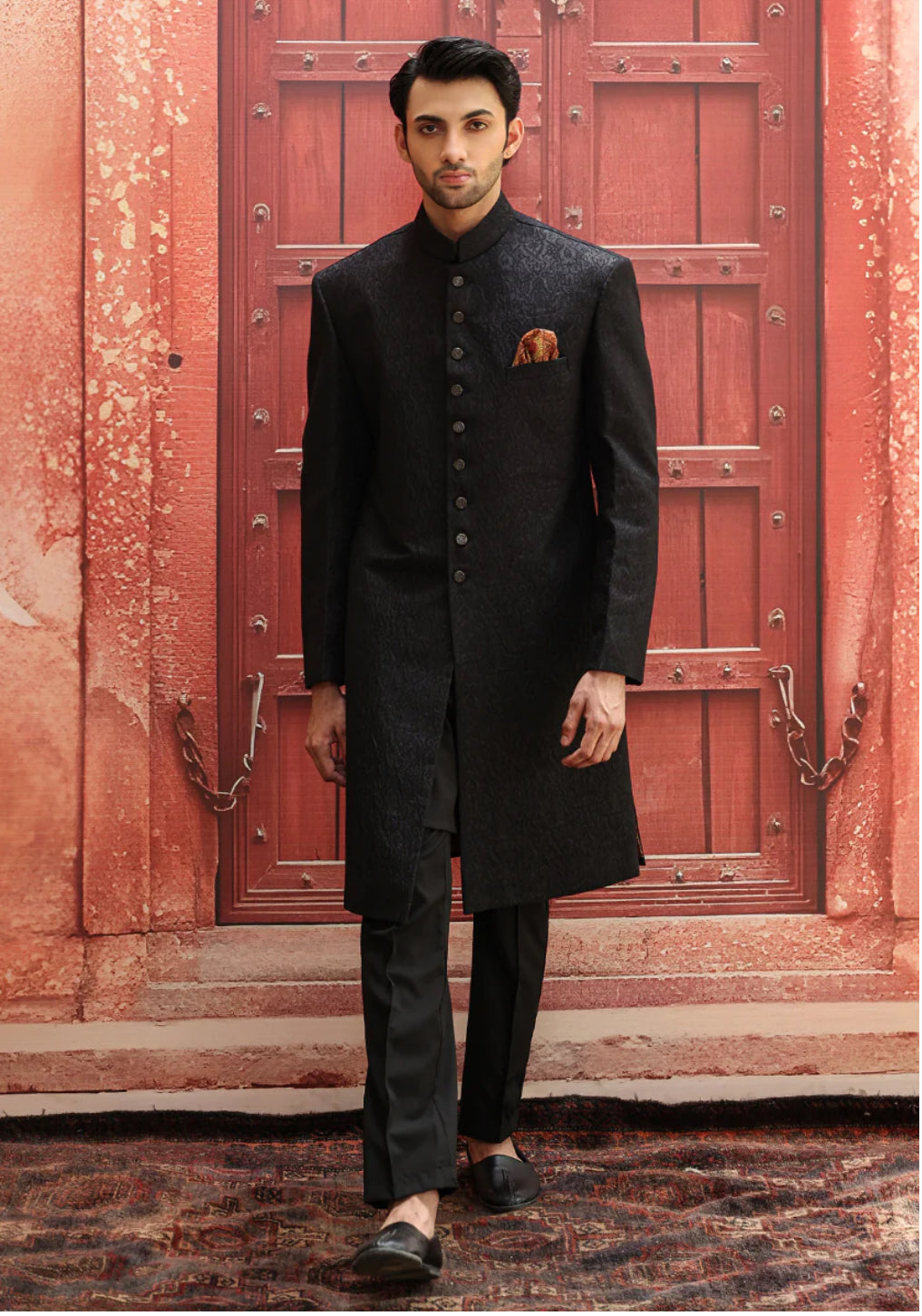 Men’s Sherwani Stitching – Regal Craftsmanship for Your Big Day