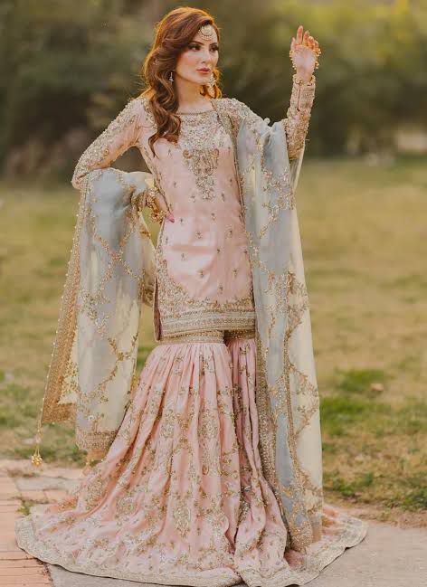 Gharara with Knee-Length Shirt – Traditional Glamour